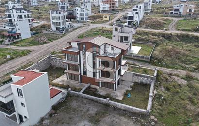 İZMİR MORDOĞAN | KİŞİYE ÖZEL TAMAMLANABİLİR 4+1 VİLLA