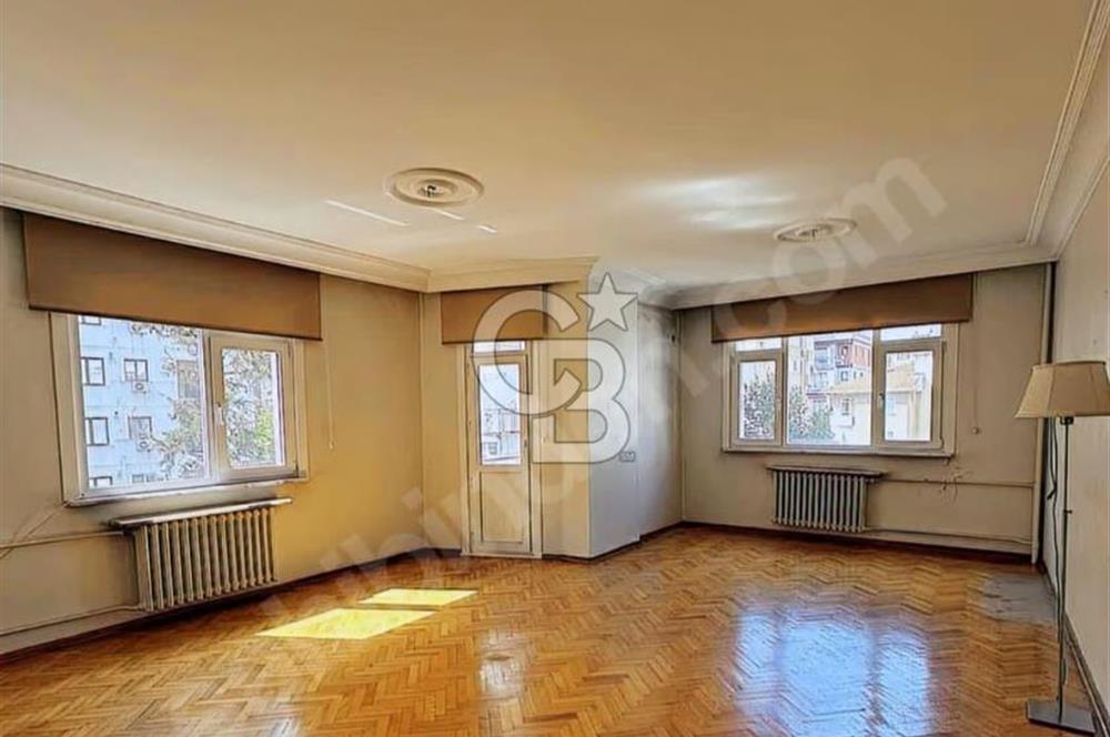 Kadıköy Sahrayıcedit de Satılık 3+1 Otoparklı