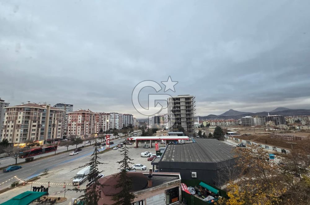 COLDWELL BANKER'DAN MERKEZİ KONUMDA SATILIK GENİŞ 3+1 DAİRE