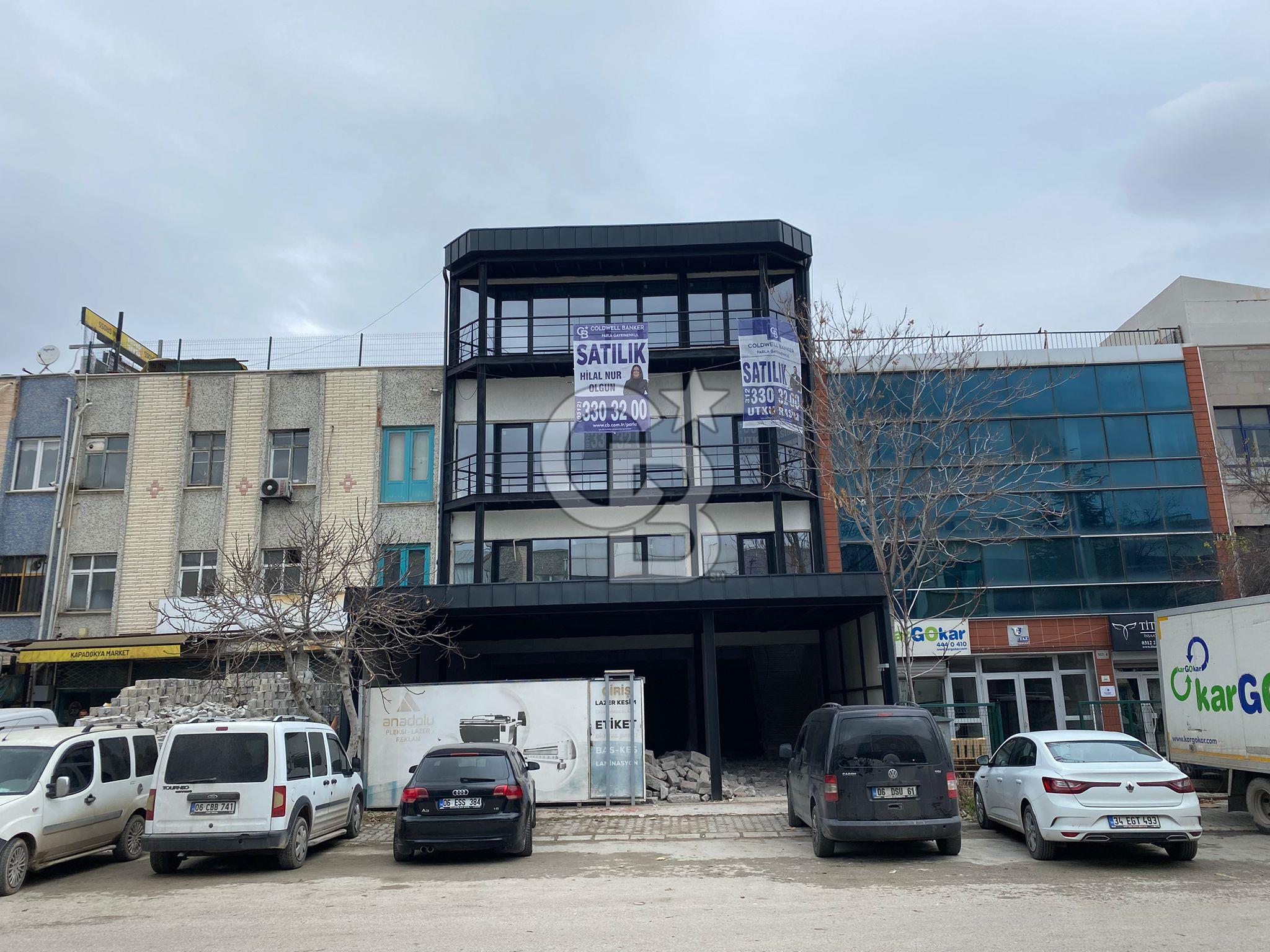 GERSAN SANAYİDE SATILIK KOMPLE 5 KATLI BİNA ASANSÖRLÜ