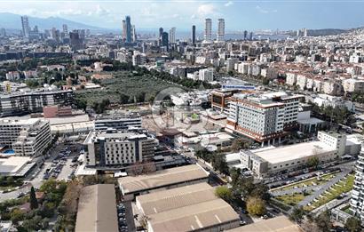 Bornova Gümüş Vivora’da Kurumsal KiraciliSatılık Dükkan 