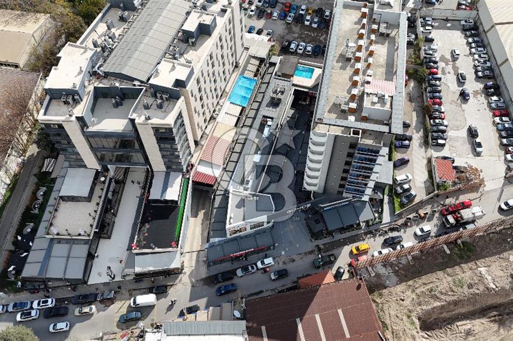 Bornova Gümüş Vivora’da Kurumsal KiraciliSatılık Dükkan 