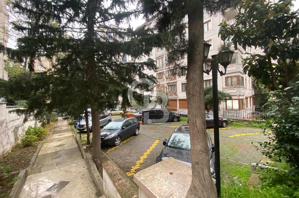 Kadıköy Sahrayıcedit de Satılık 3+1 Otoparklı