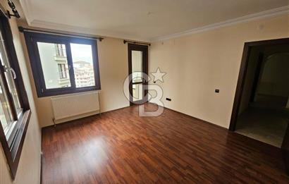 AKPINAR'DA DİKMEN CADDESİ 300 m YAKINI SATILIK GENİŞ 4+1 DAİRE