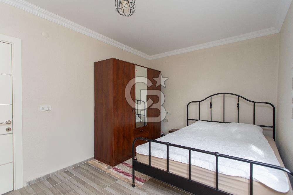 Foça Kocamehmetler'de Satılık Tarla ve Ev