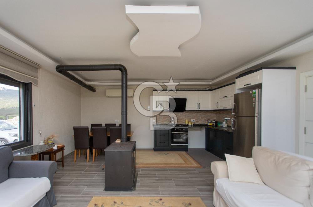 Foça Kocamehmetler'de Satılık Tarla ve Ev