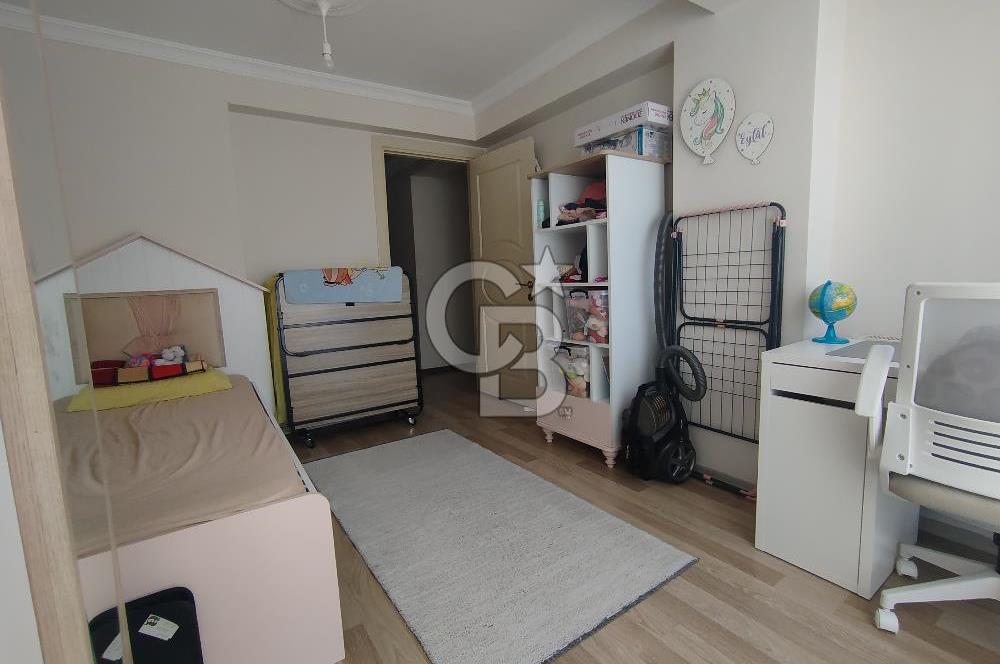 Küçük Çiğli'de Satılık 3+1 Daire