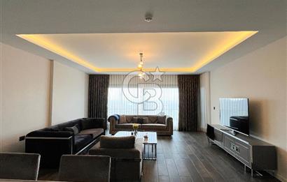 Narlıdere'de Lüks Yaşam Deniz Manzaralı Modern Daire