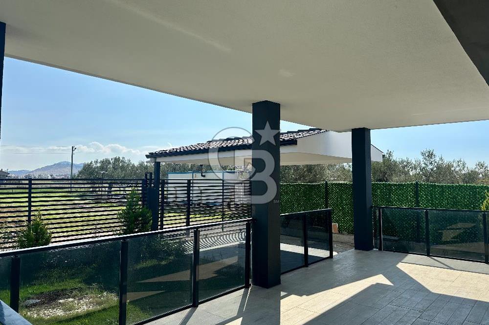 İZMİR DİKİLİ'DE 5+1 SATILIK SIFIR TRİPLEKS VİLLA