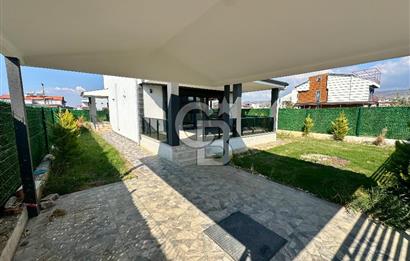 İZMİR DİKİLİ'DE 5+1 SATILIK SIFIR TRİPLEKS VİLLA