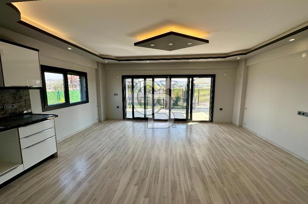 İZMİR DİKİLİ'DE 5+1 SATILIK SIFIR TRİPLEKS VİLLA