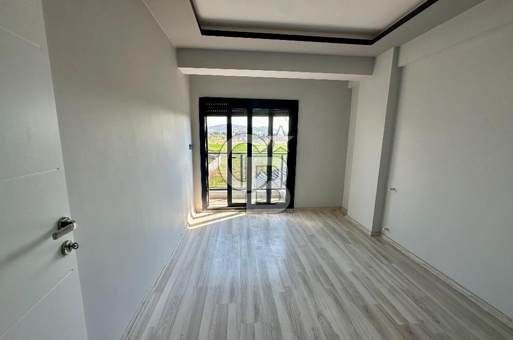 İZMİR DİKİLİ'DE 5+1 SATILIK SIFIR TRİPLEKS VİLLA