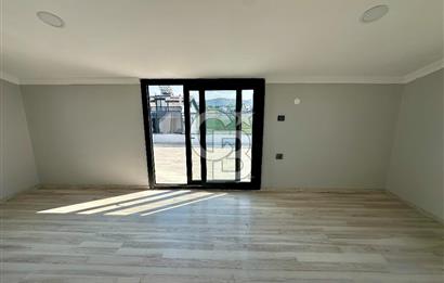 İZMİR DİKİLİ'DE 5+1 SATILIK SIFIR TRİPLEKS VİLLA