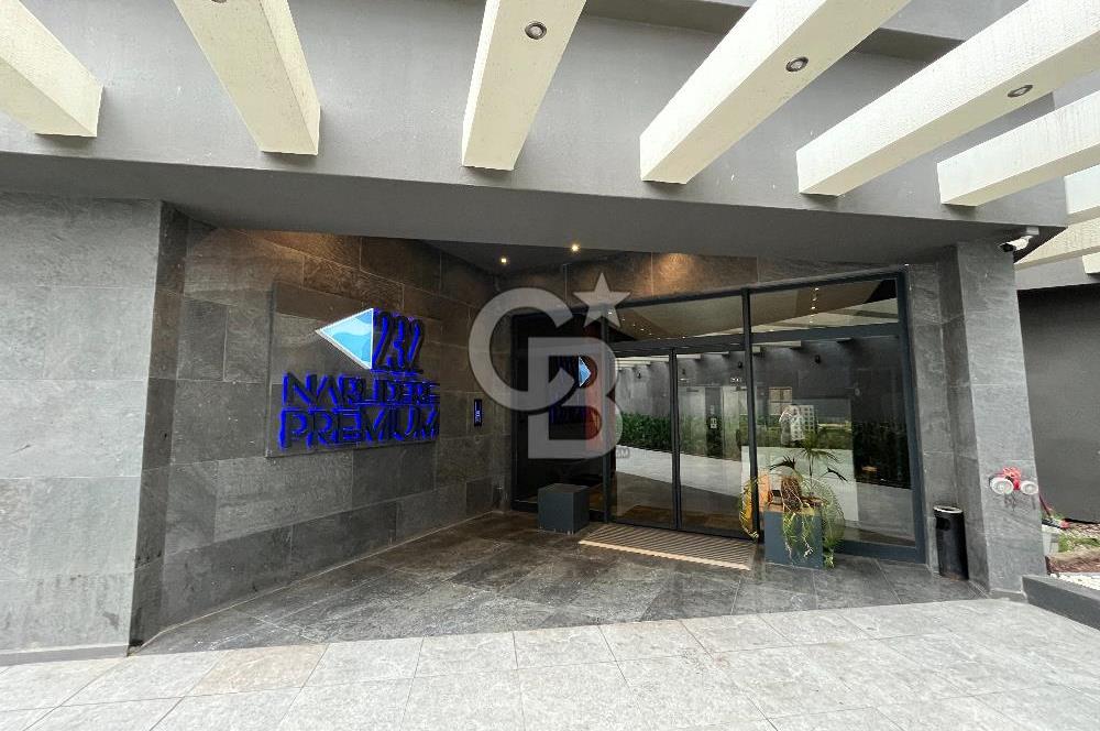 Narlıdere'de Lüks Yaşam Deniz Manzaralı Modern Daire
