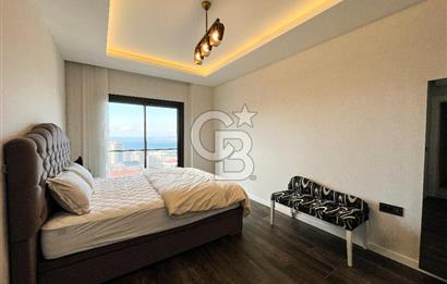 Narlıdere'de Lüks Yaşam Deniz Manzaralı Modern Daire