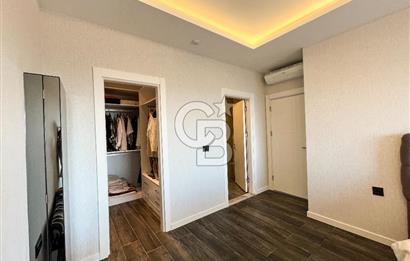 Narlıdere'de Lüks Yaşam Deniz Manzaralı Modern Daire