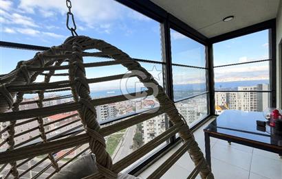 Narlıdere'de Lüks Yaşam Deniz Manzaralı Modern Daire