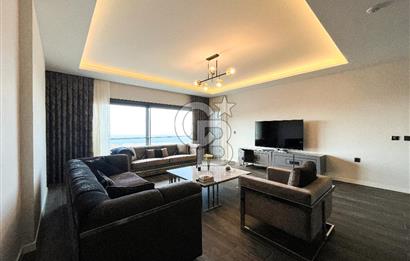 Narlıdere'de Lüks Yaşam Deniz Manzaralı Modern Daire