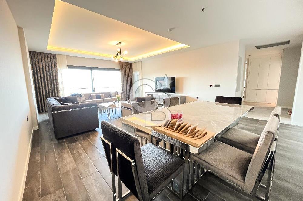 Narlıdere'de Lüks Yaşam Deniz Manzaralı Modern Daire