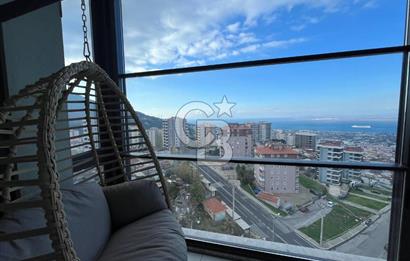 Narlıdere'de Lüks Yaşam Deniz Manzaralı Modern Daire