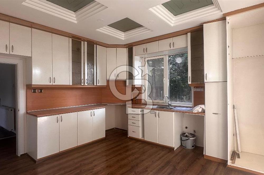 MUDANYA BADEMLİ ÇAMLITEPE SİT.KAPALI OTOPARKLI KİRALIK 5+1 VİLLA