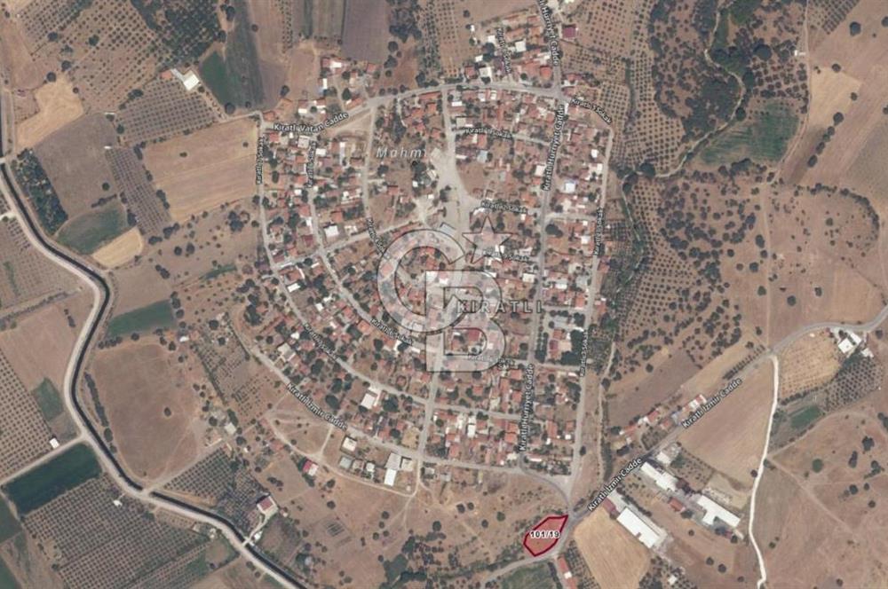 DİKİLİ KIRATLI'DA MÜKEMMEL LOKASYONDA SATILIK İMARLI TARLA