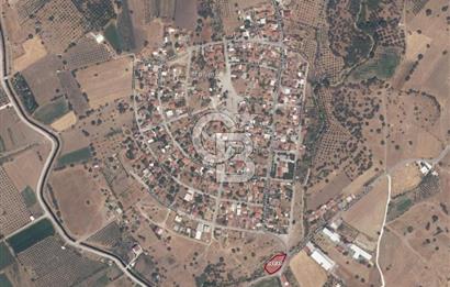 DİKİLİ KIRATLI'DA MÜKEMMEL LOKASYONDA SATILIK İMARLI TARLA