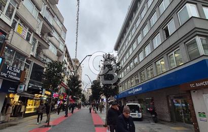 ŞİRİNEVLER METRO YAKINI 2+1 BALKONLU MERKEZİ KONUMLU SATILIK