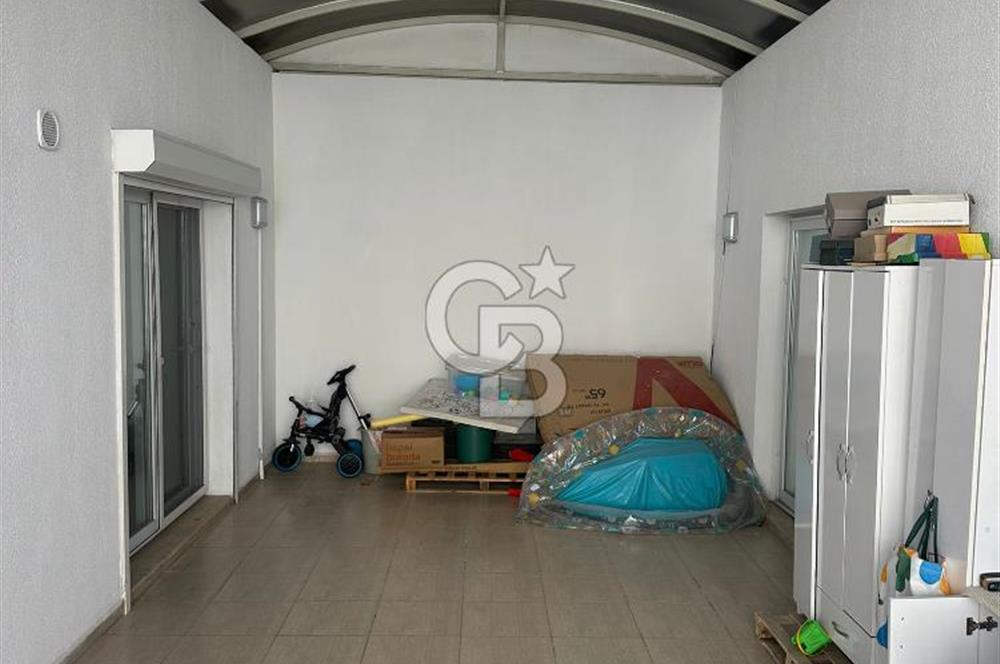 Bodrum Turgutreis’te Ferah Üst Kat Daire – Geniş Teraslı, Merkezi Konumda!