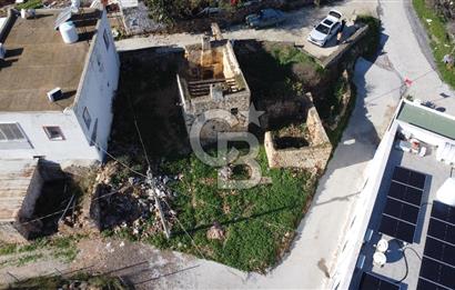 DEREKÖYDE SATILIK 2 ADET TESCİLLİ BİNA VE ARSASI