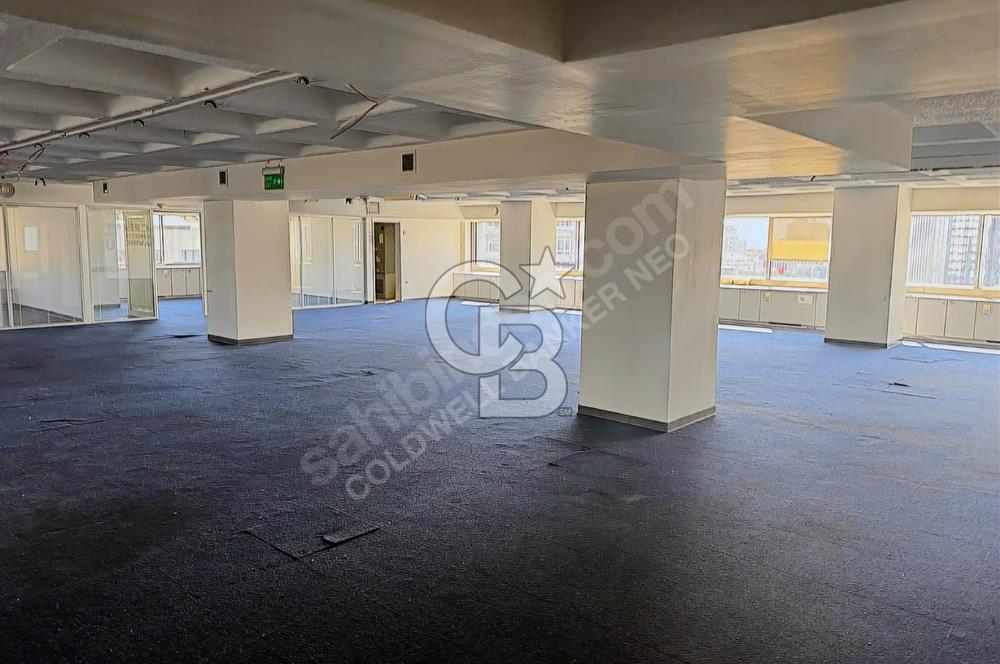 NEO'DAN GAYRETTEPE DE KİRALIK 700M2 DEKORASYONLU OFİS