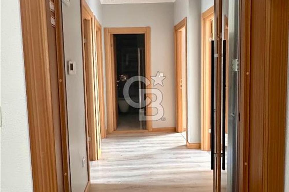 Ümraniye Şerifali Yeni Binada Caddede Balkonlu 2+1 Kiralık Daire