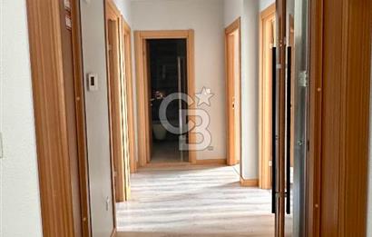 Ümraniye Şerifali Yeni Binada Caddede Balkonlu 2+1 Kiralık Daire