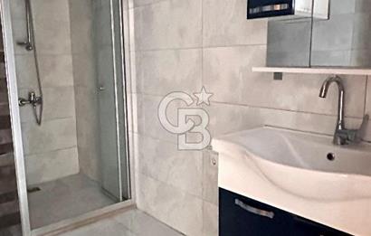 Ümraniye Şerifali Yeni Binada Caddede Balkonlu 2+1 Kiralık Daire