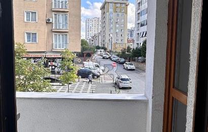 Ümraniye Şerifali Yeni Binada Caddede Balkonlu 2+1 Kiralık Daire