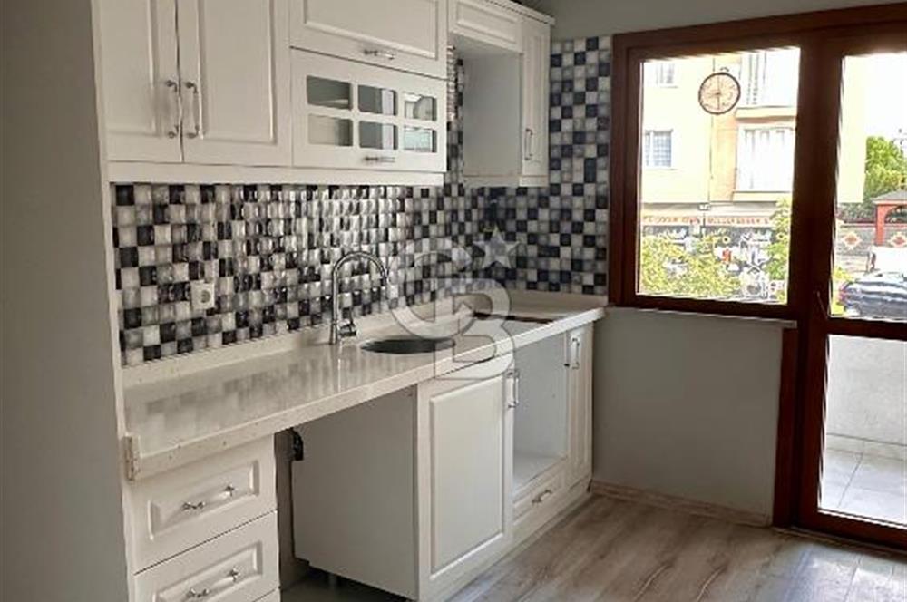 Ümraniye Şerifali Yeni Binada Caddede Balkonlu 2+1 Kiralık Daire