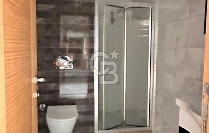 Ümraniye Şerifali Yeni Binada Caddede Balkonlu 2+1 Kiralık Daire