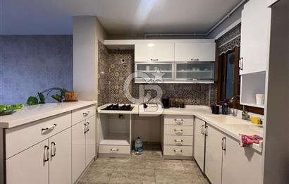 Karşıyaka Yalı'da Deniz Manzaralı 3+1 Kiralık İşyeri & Ofis