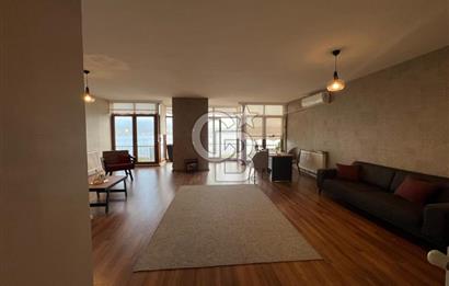Karşıyaka Yalı'da Deniz Manzaralı 3+1 Kiralık İşyeri & Ofis