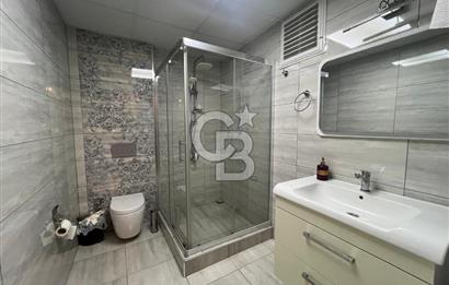 Karşıyaka Yalı'da Deniz Manzaralı 3+1 Kiralık İşyeri & Ofis