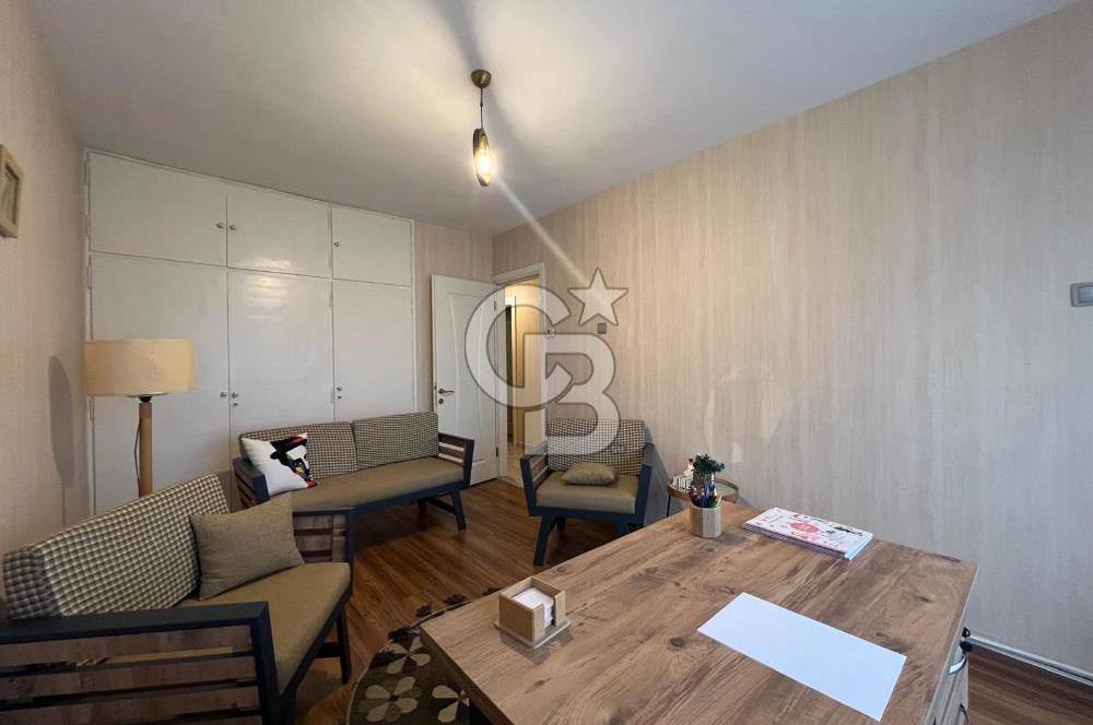 Karşıyaka Yalı'da Deniz Manzaralı 3+1 Kiralık İşyeri & Ofis