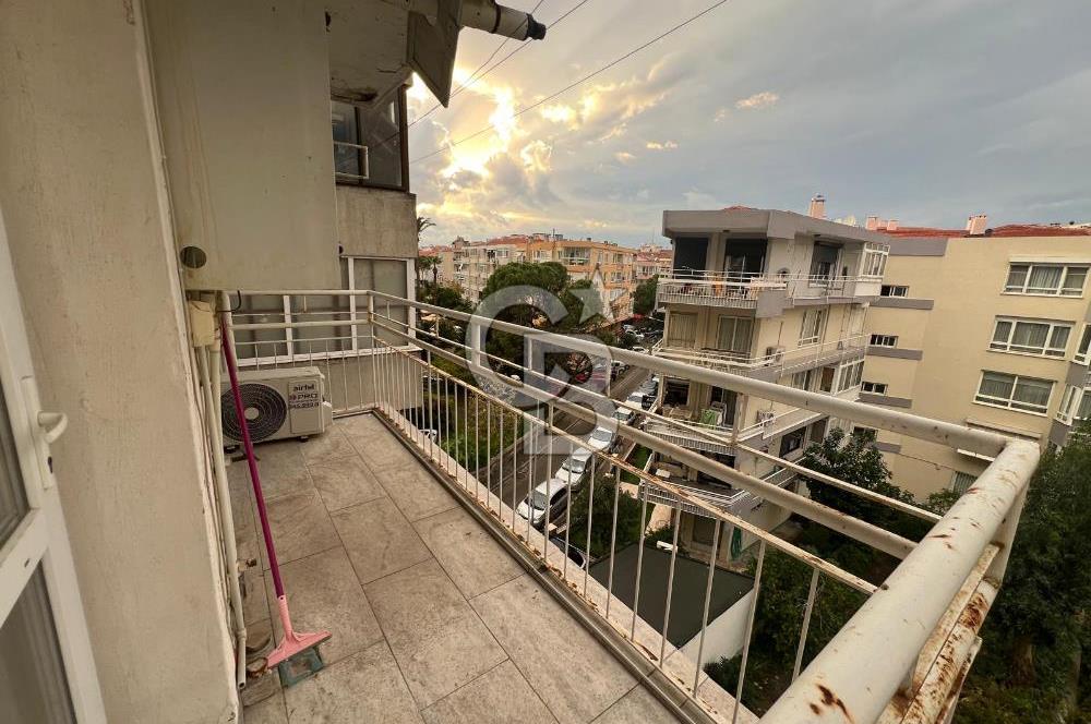 Karşıyaka Yalı'da Deniz Manzaralı 3+1 Kiralık İşyeri & Ofis