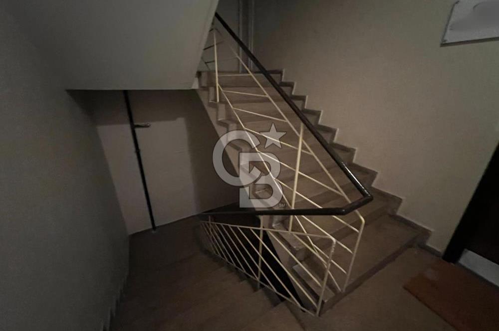 Karşıyaka Yalı'da Deniz Manzaralı 3+1 Kiralık İşyeri & Ofis