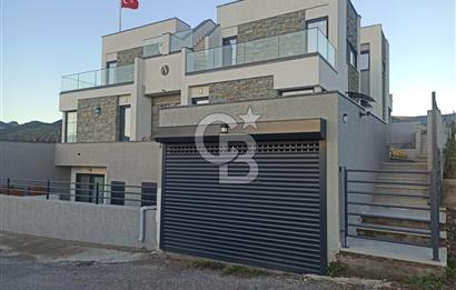 Bodrum Ortakent'te Satılık Tripleks Villa