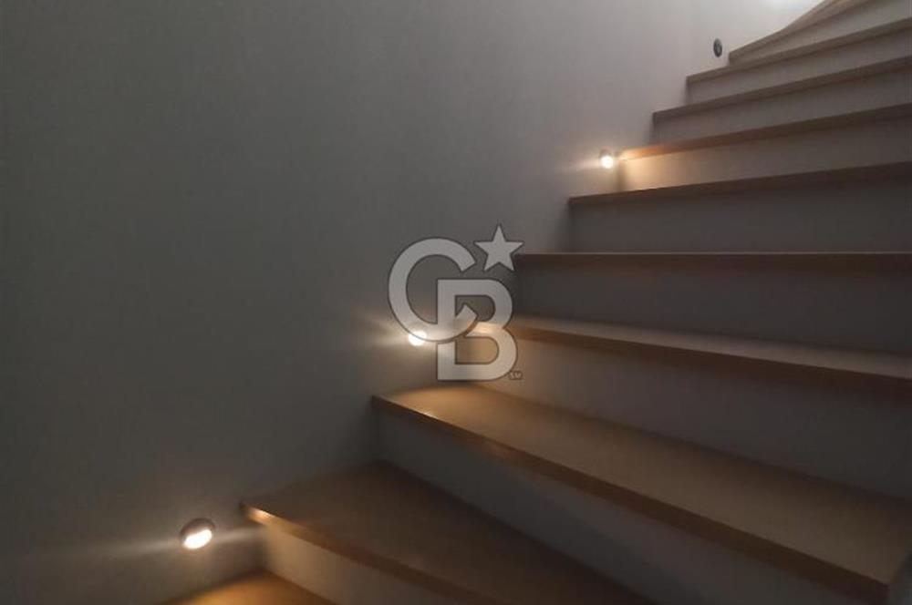 Bodrum Ortakent'te Satılık Tripleks Villa