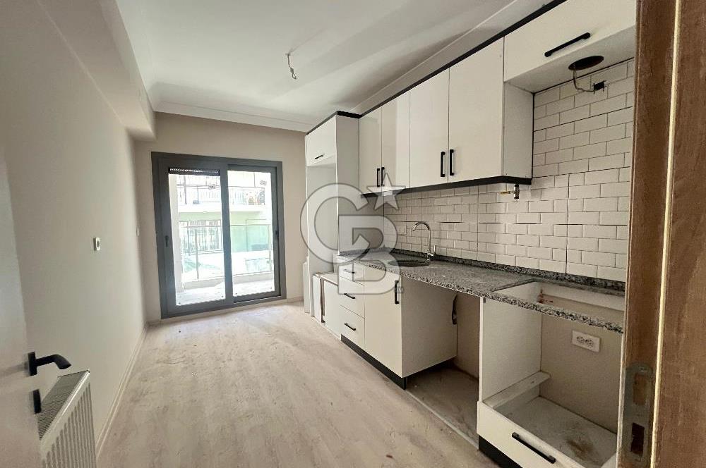 Çiğli'de Yüksek Giriş 2+1 Sıfır Binada Kiralık Daire