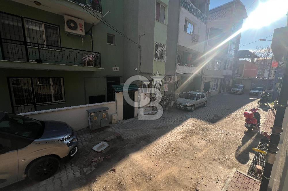 Çiğli'de Yüksek Giriş 2+1 Sıfır Binada Kiralık Daire