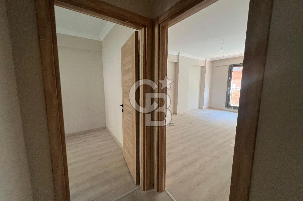 Çiğli'de Yüksek Giriş 2+1 Sıfır Binada Kiralık Daire