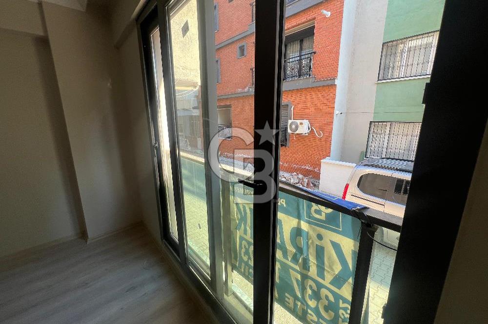 Çiğli'de Yüksek Giriş 2+1 Sıfır Binada Kiralık Daire
