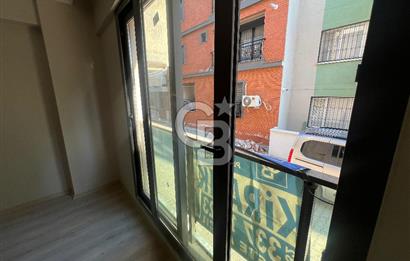 Çiğli'de Yüksek Giriş 2+1 Sıfır Binada Kiralık Daire